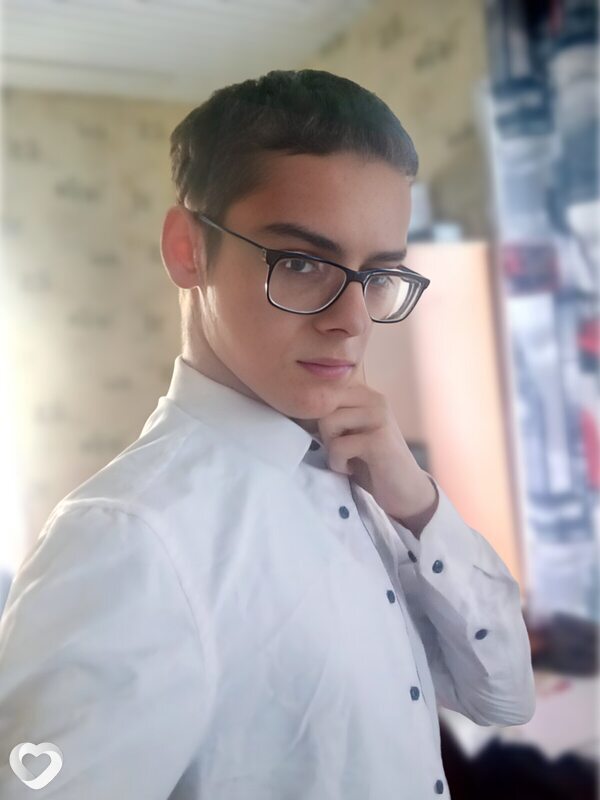 Александр, 20, Новороссийске — анкета №1555666