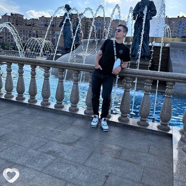 Никита, 20, Москве — анкета №1556077