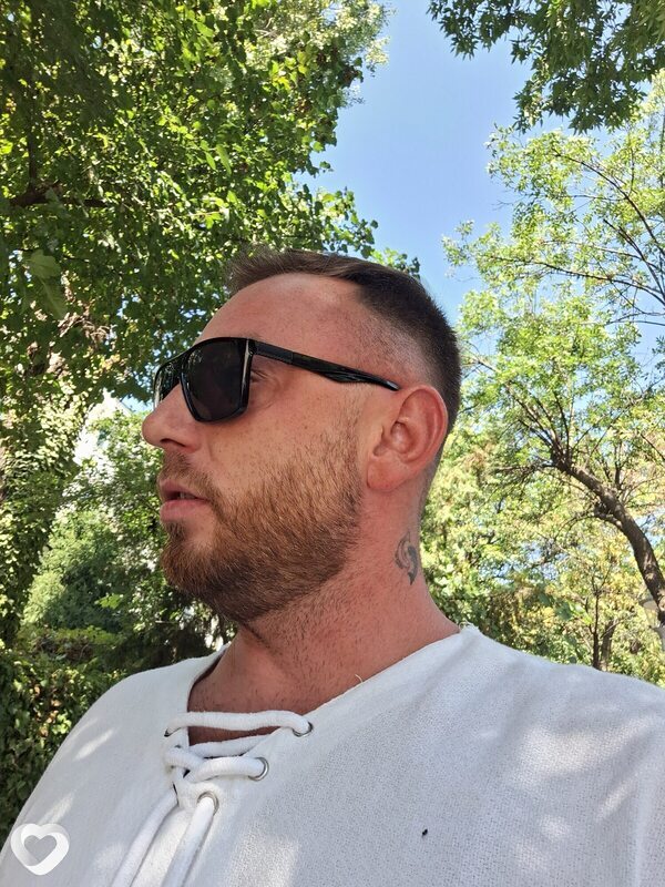 Cosmin, 34, București — анкета №1556883