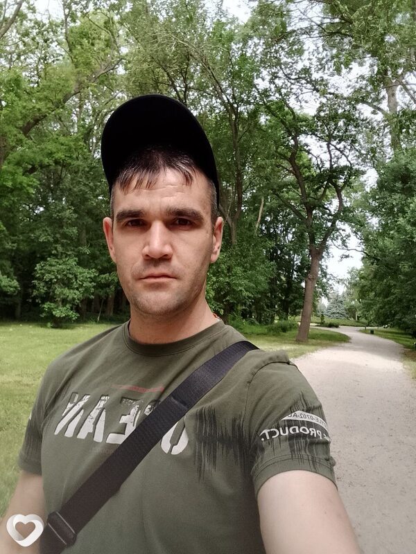 Максим, 37, Джанкое — анкета №1557472