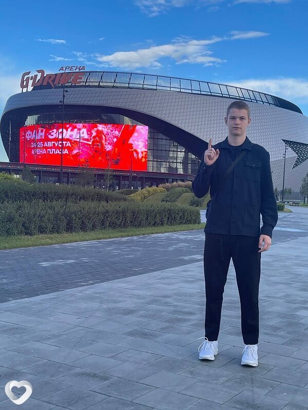 Дима, 20, Ноябрьске — анкета №1558640