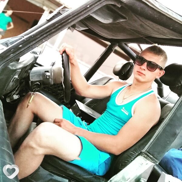 Иван, 31, Волхове — анкета №1559960
