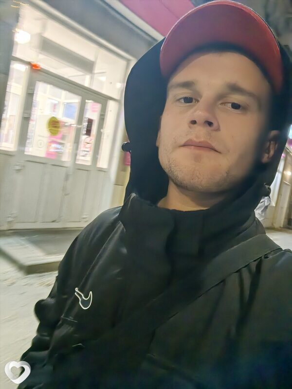 Илья, 26, Волжском — анкета №1561705