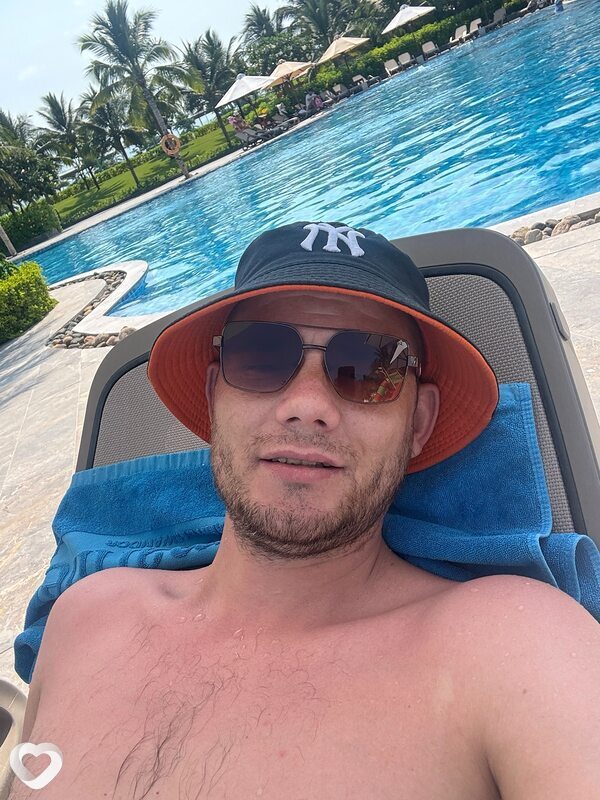 Виктор, 33, Бикине — анкета №1562333