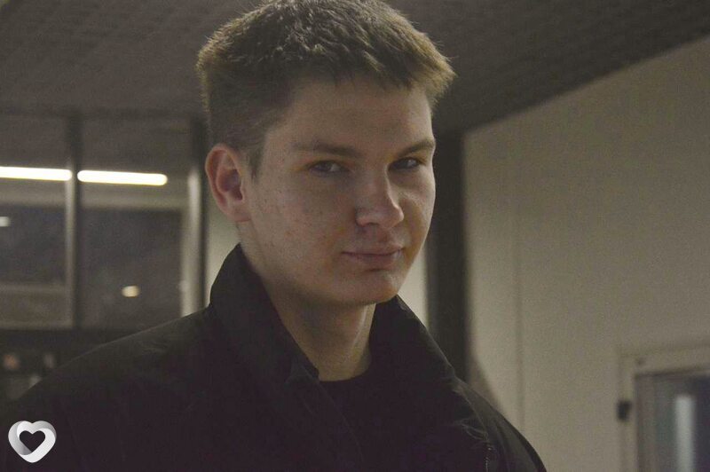 Павел, 21, Речице — анкета №1563310