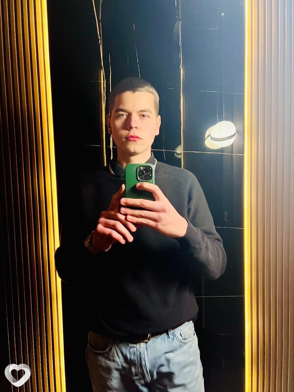 Давид, 20, Ужгороде — анкета №1563329