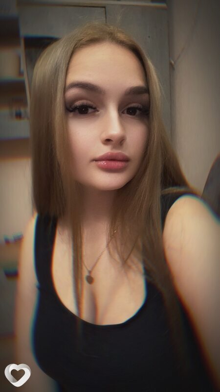 Ксения, 21, Барнауле — анкета №1565211