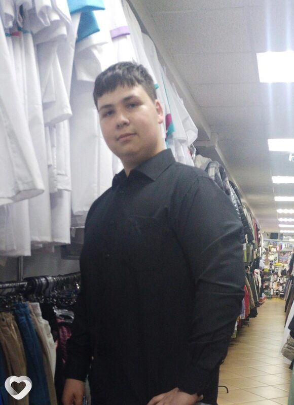 Дмитрий, 20, Новомосковске — анкета №1565284
