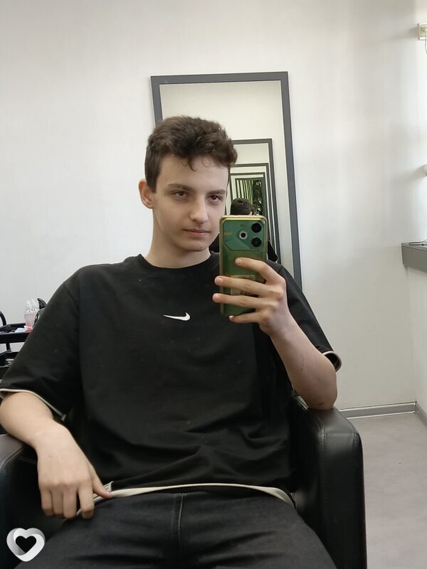 Олег, 20, Екатеринбурге — анкета №1565987