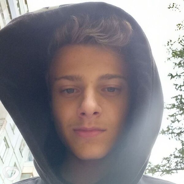 Дмитрий, 20, Москве — анкета №1566252