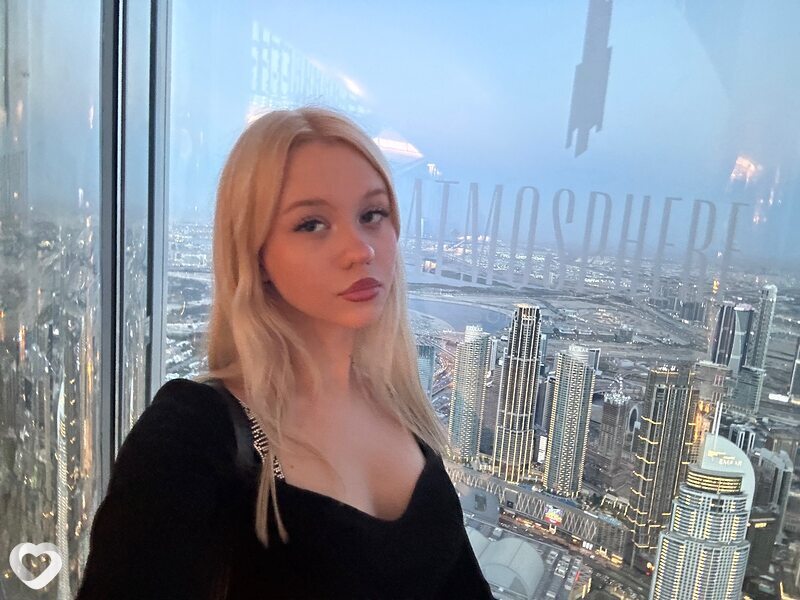 Аня, 21, Москве — анкета №1567335