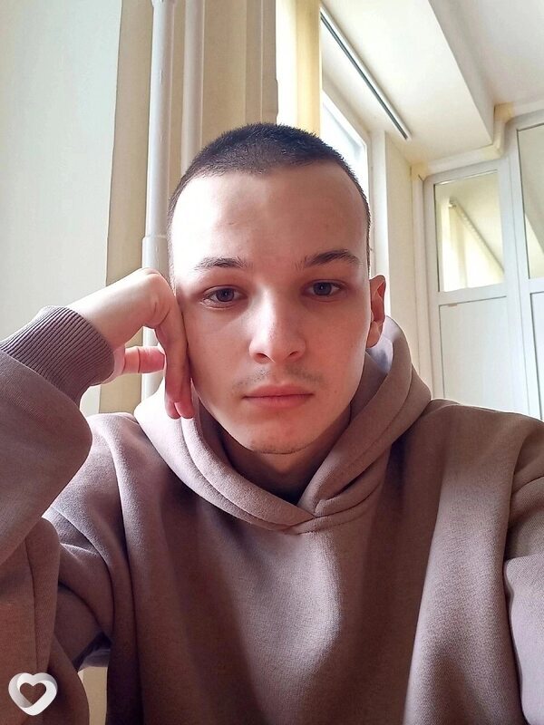Паша, 23, Москве — анкета №1567238