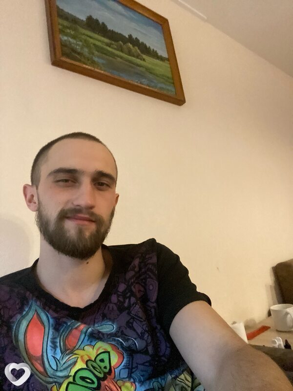 Антон, 27, Кирове — анкета №1567733