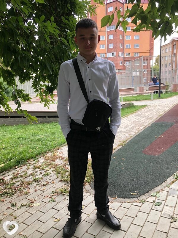 Евгений, 20, Иркутске — анкета №1569544