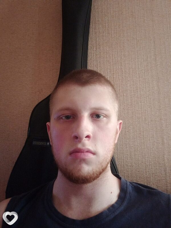 Артем, 23, Кирове — анкета №1570853