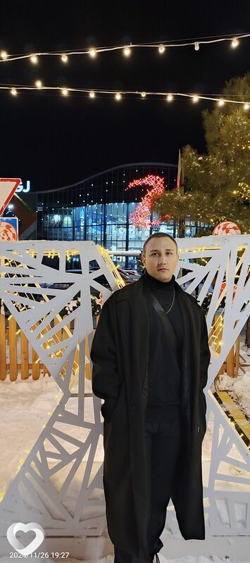 Данил, 21, Барнауле — анкета №1570145
