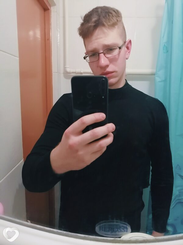 Иван, 21, Минске — анкета №1570413