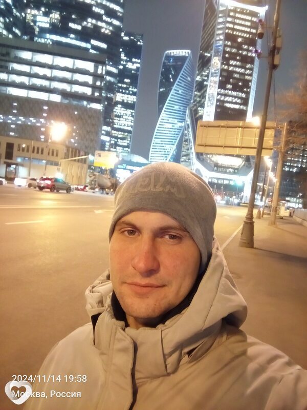 Илья, 29, Череповце — анкета №1571553