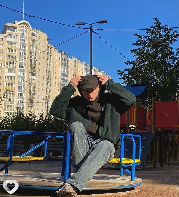 Илья, 25, Санкт-Петербурге — анкета №1572504