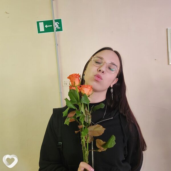 Аня, 19, Екатеринбурге — анкета №1572643