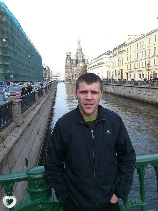 Александр, 25, Стаханове — анкета №1572914