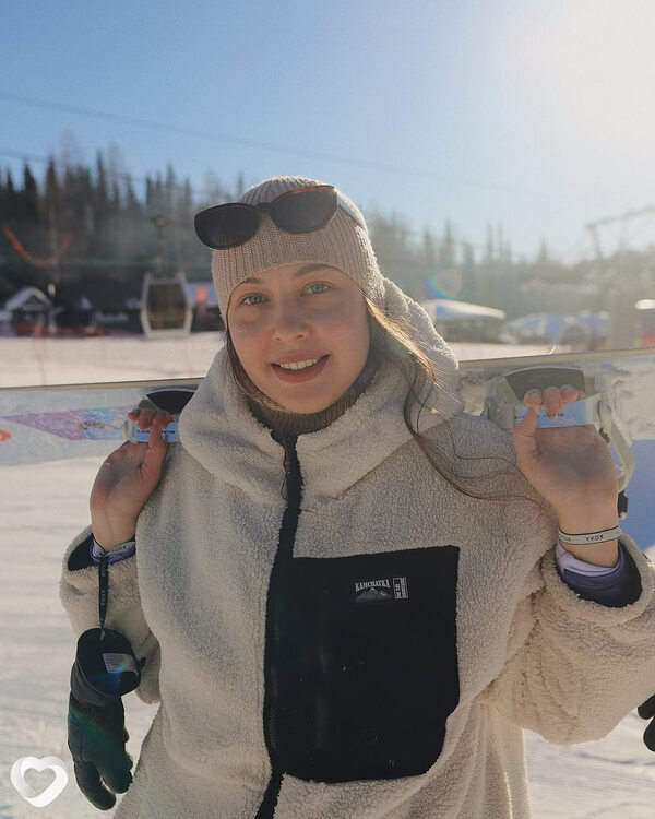 Alina, 23, Омске — анкета №1572818