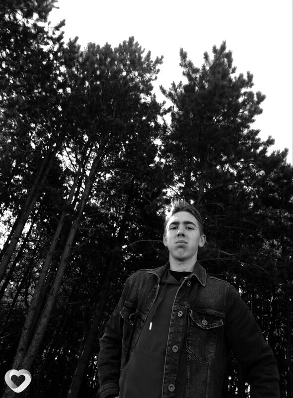 Максим, 20, Калининграде — анкета №1573510