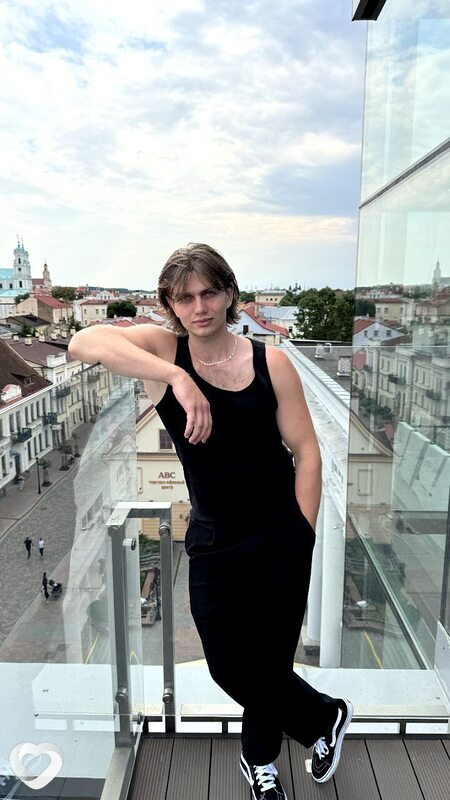 Лёша, 24, Минске — анкета №1574704