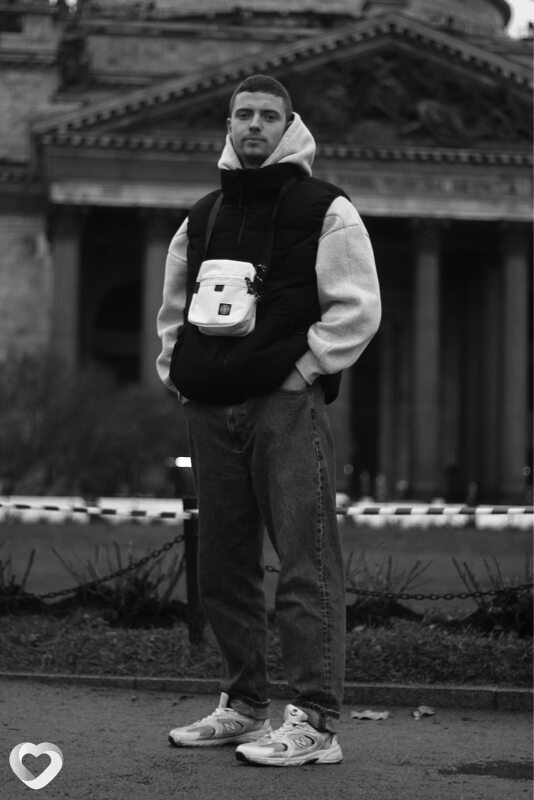 Даня, 21, Москве — анкета №1575649