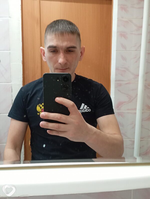 Александр, 32, Омске — анкета №1576871