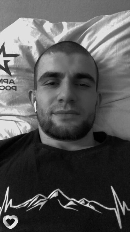 Артем, 26, Москве — анкета №1577113