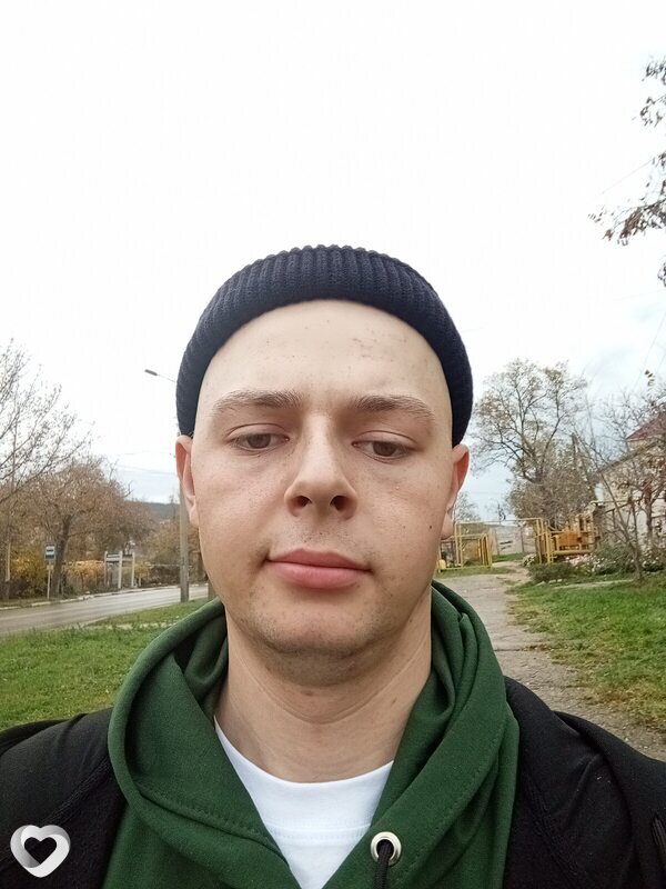 Кирилл, 23, Феодосии — анкета №1577341
