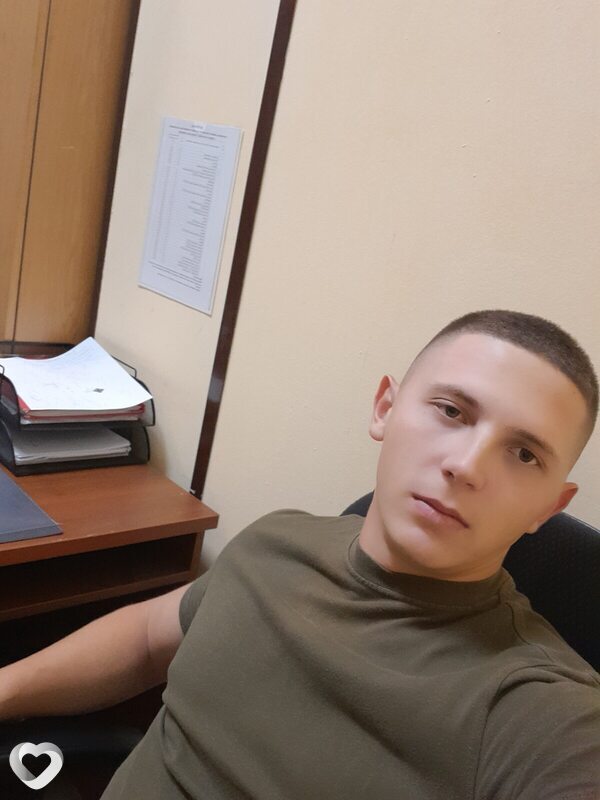 Максим, 24, Москве — анкета №1577891
