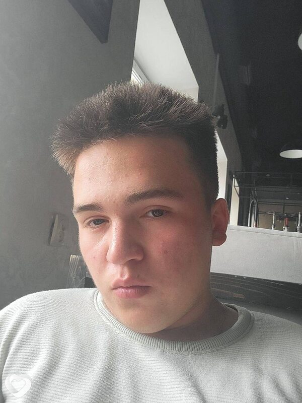 Александр, 20, Москве — анкета №1578491