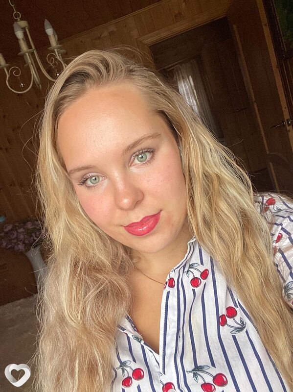 Катя, 23, Москве — анкета №1578530