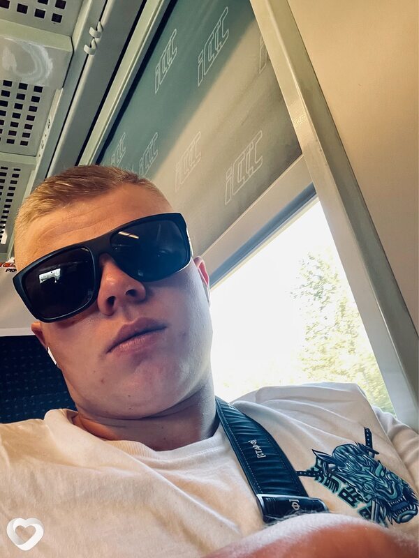 Пашик, 25, Варшава — анкета №1579082