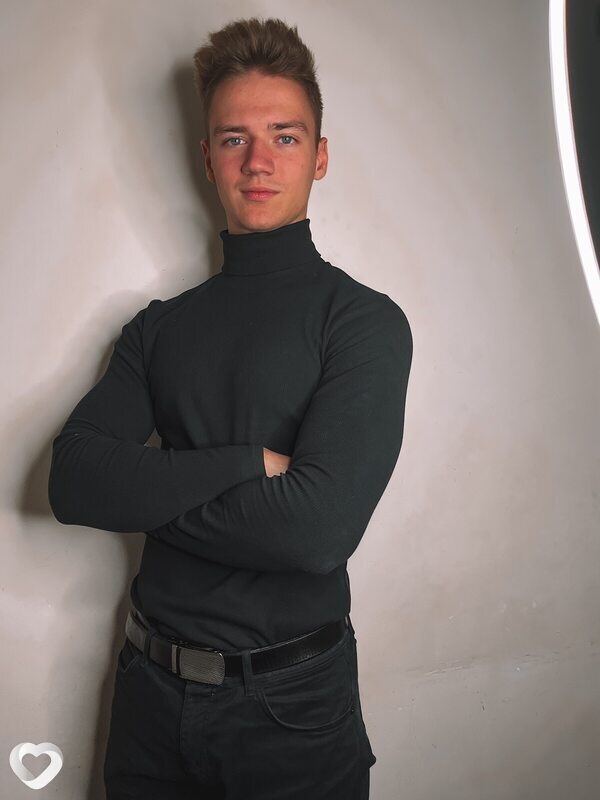 Алексей, 22, Москве — анкета №1579672