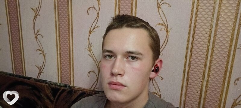 Валентин, 20, Новосибирске — анкета №1579910