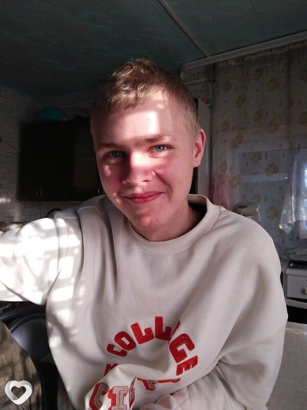 Максим, 20, Бердске — анкета №1582402