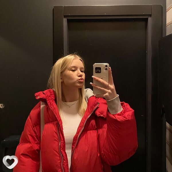 Алиса, 20, Новосибирске — анкета №1582161