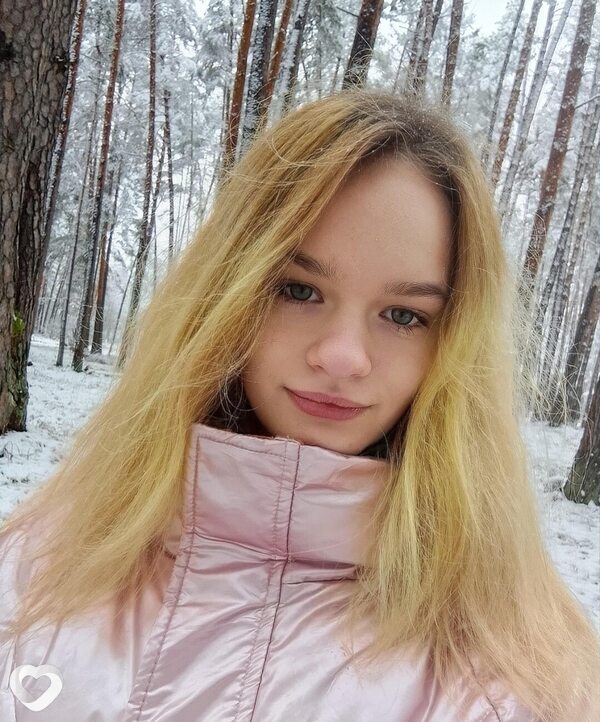 Алёна, 21, Калуге — анкета №1582944