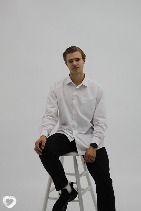 Лёша, 23, Туле — анкета №1583069