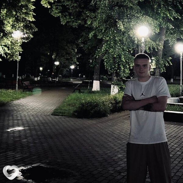 Дима, 20, Бобруйске — анкета №1583268
