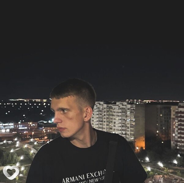 Иван, 20, Новороссийске — анкета №1583481
