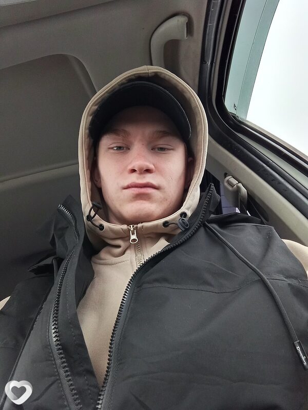 Сергей, 20, Нижневартовске — анкета №1583902