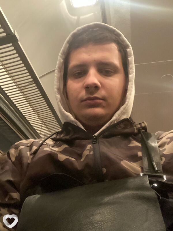 Илья, 23, Смолевичах — анкета №1584219