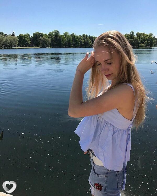 Алина, 24, Москве — анкета №1586087