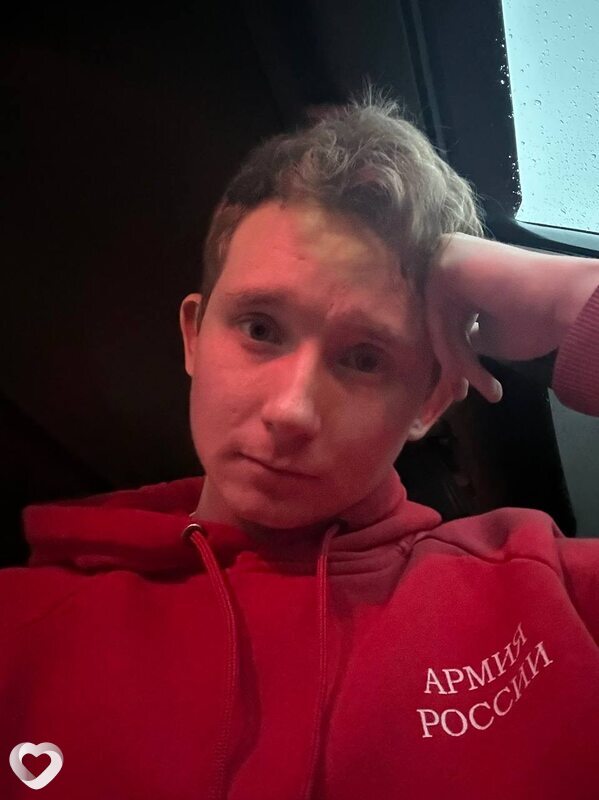 Максим, 24, Москве — анкета №1586510