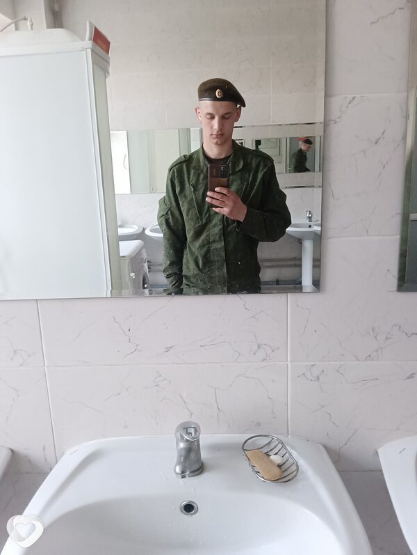 Евгений, 21, Орше — анкета №1586523