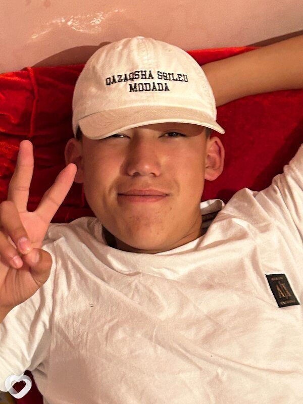 Данияр, 21, Усть-Каменогорск — анкета №1586878